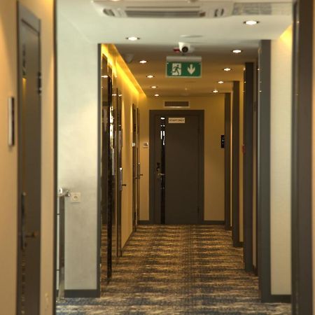 Unique Hotel Tasjkent Exteriör bild