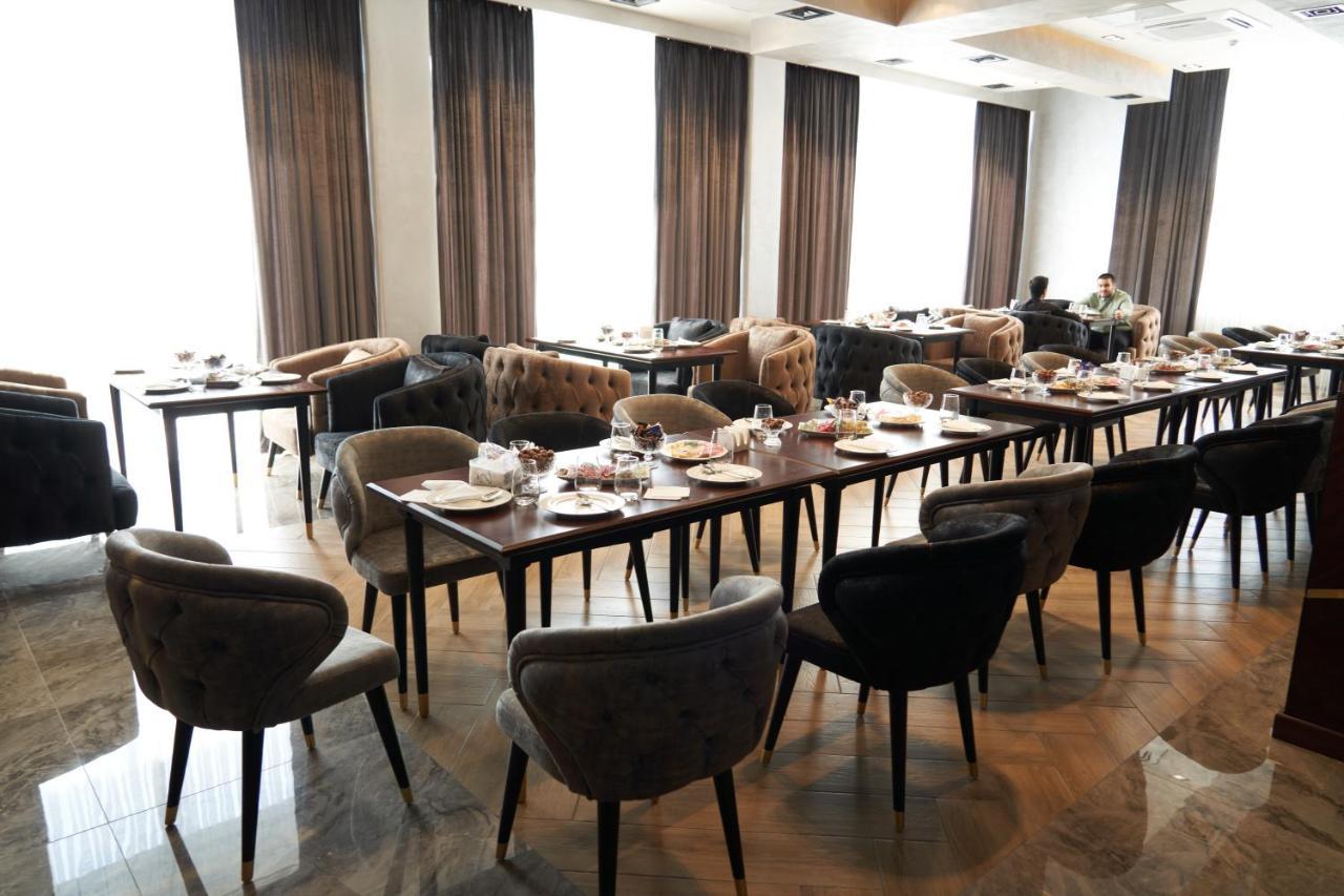 Unique Hotel Tasjkent Exteriör bild