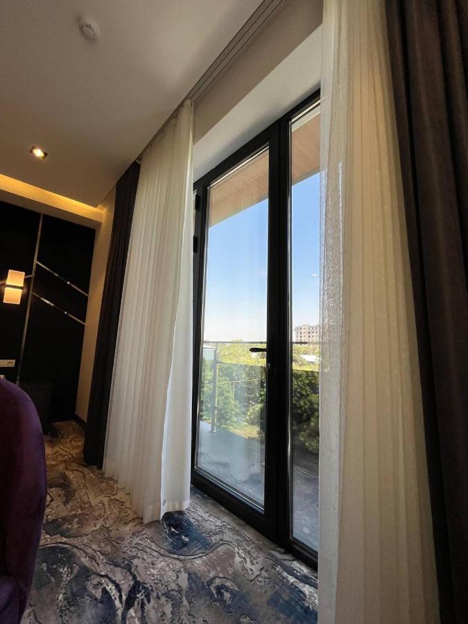 Unique Hotel Tasjkent Exteriör bild