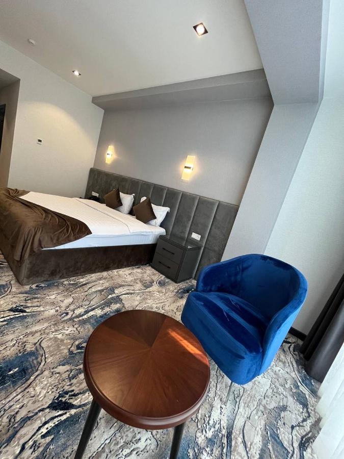 Unique Hotel Tasjkent Exteriör bild